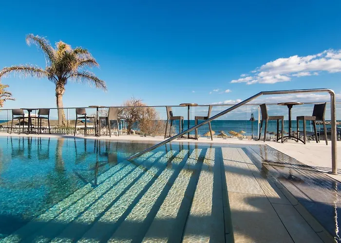 Aloha Marina Private Apartment 1St Line Ocean Beach Carihuela